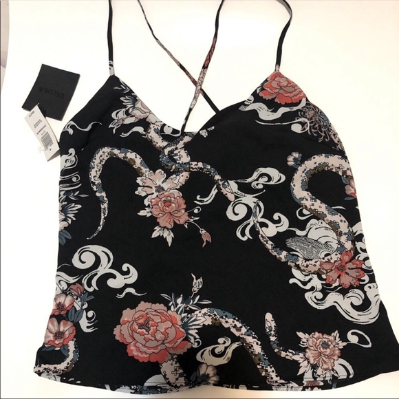 Set of 2 Aritzia tops - Picture 3 of 3